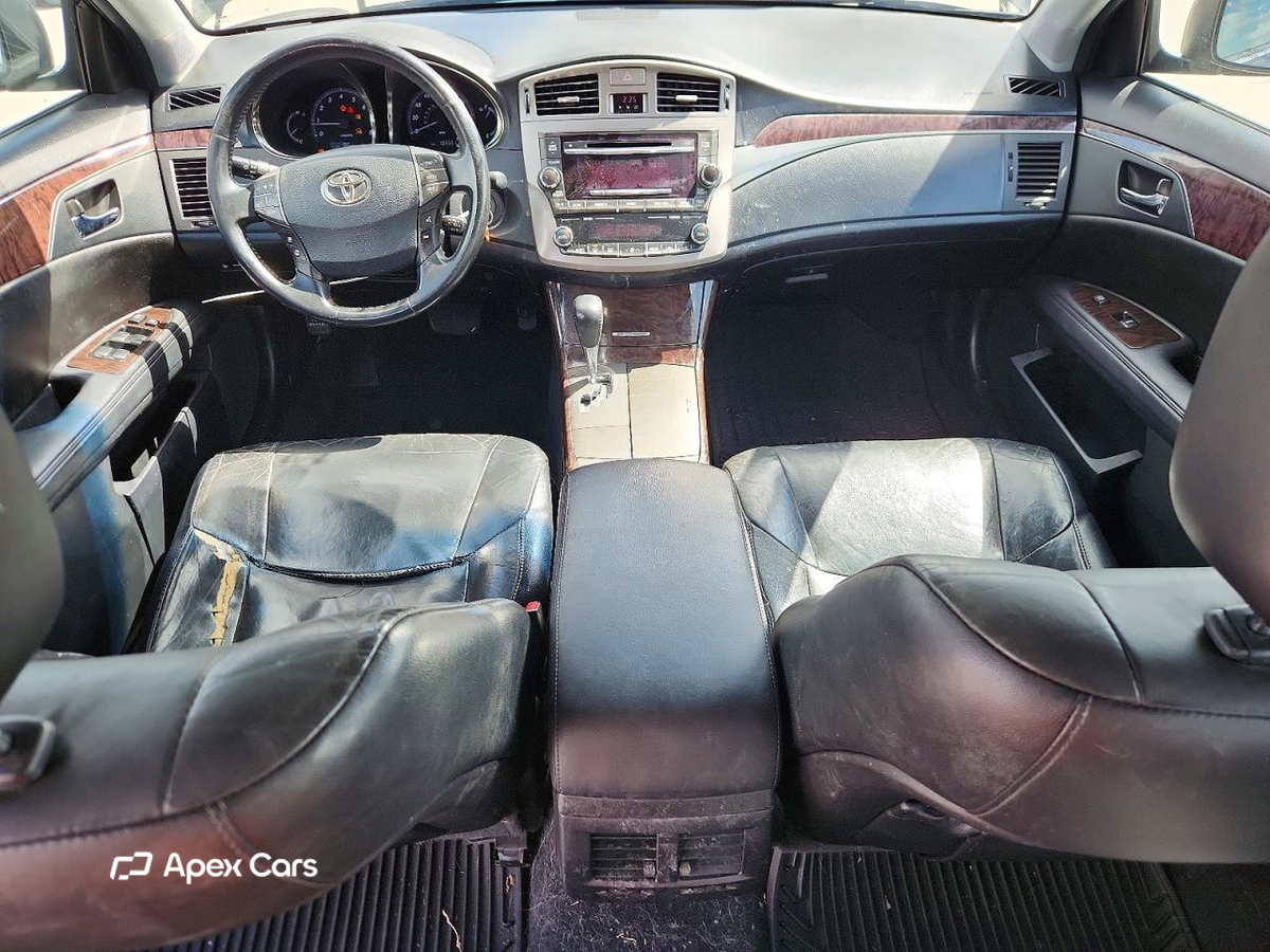 Toyota Avalon 2012