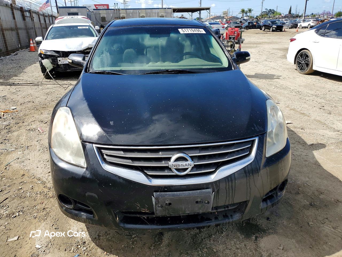Nissan Altima 2012