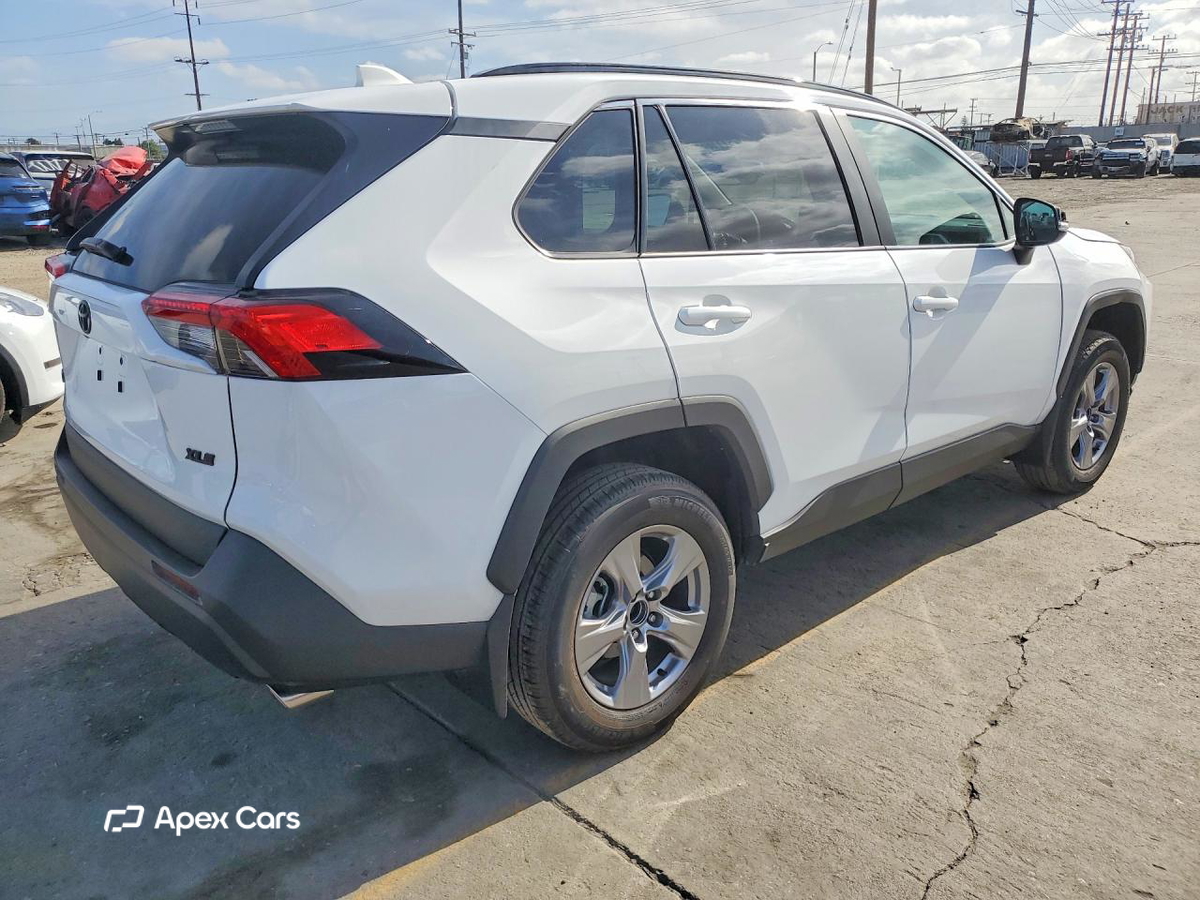 Toyota RAV 4 2025