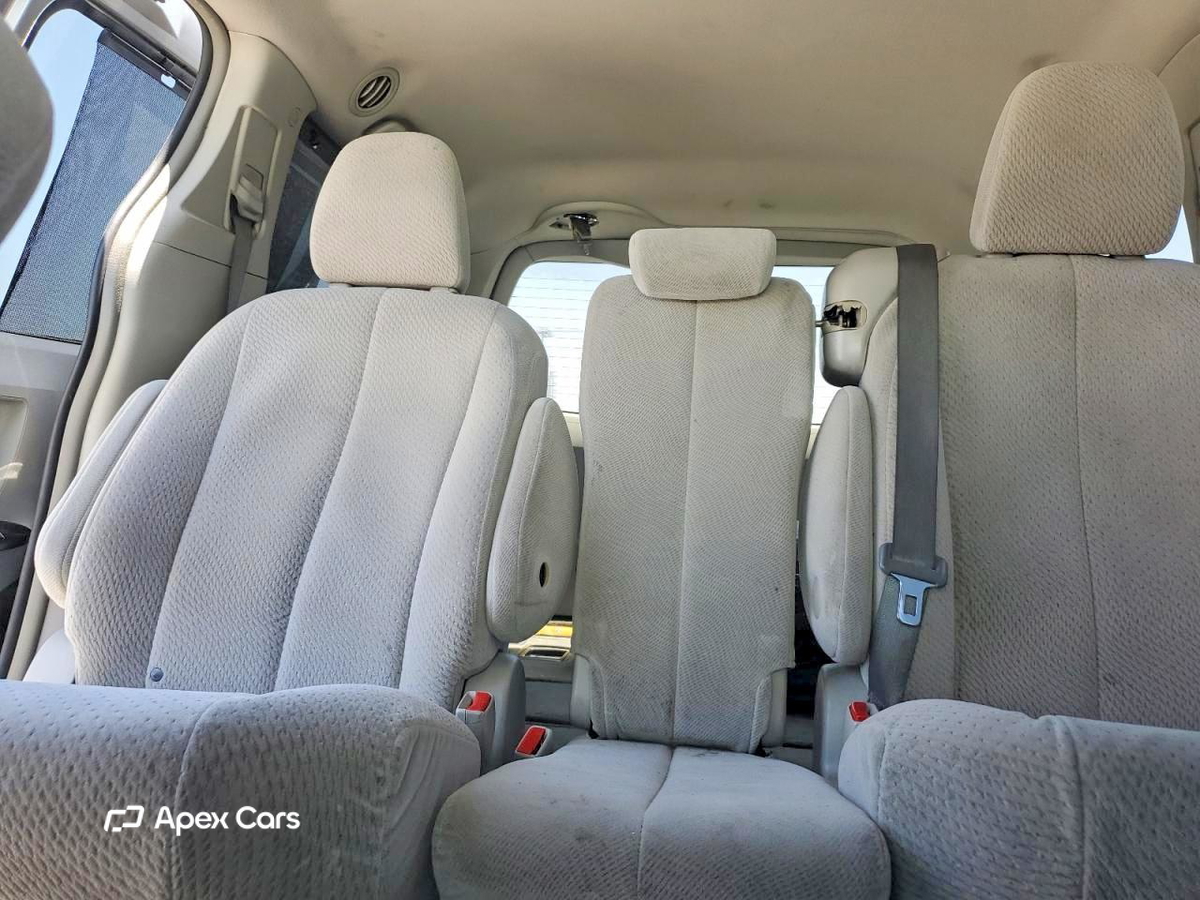 Toyota Sienna 2012