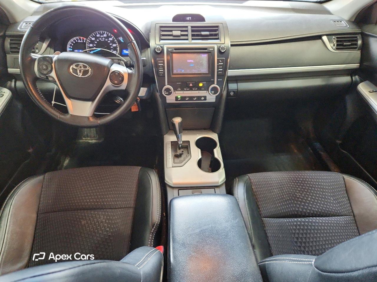 Toyota Camry 2012