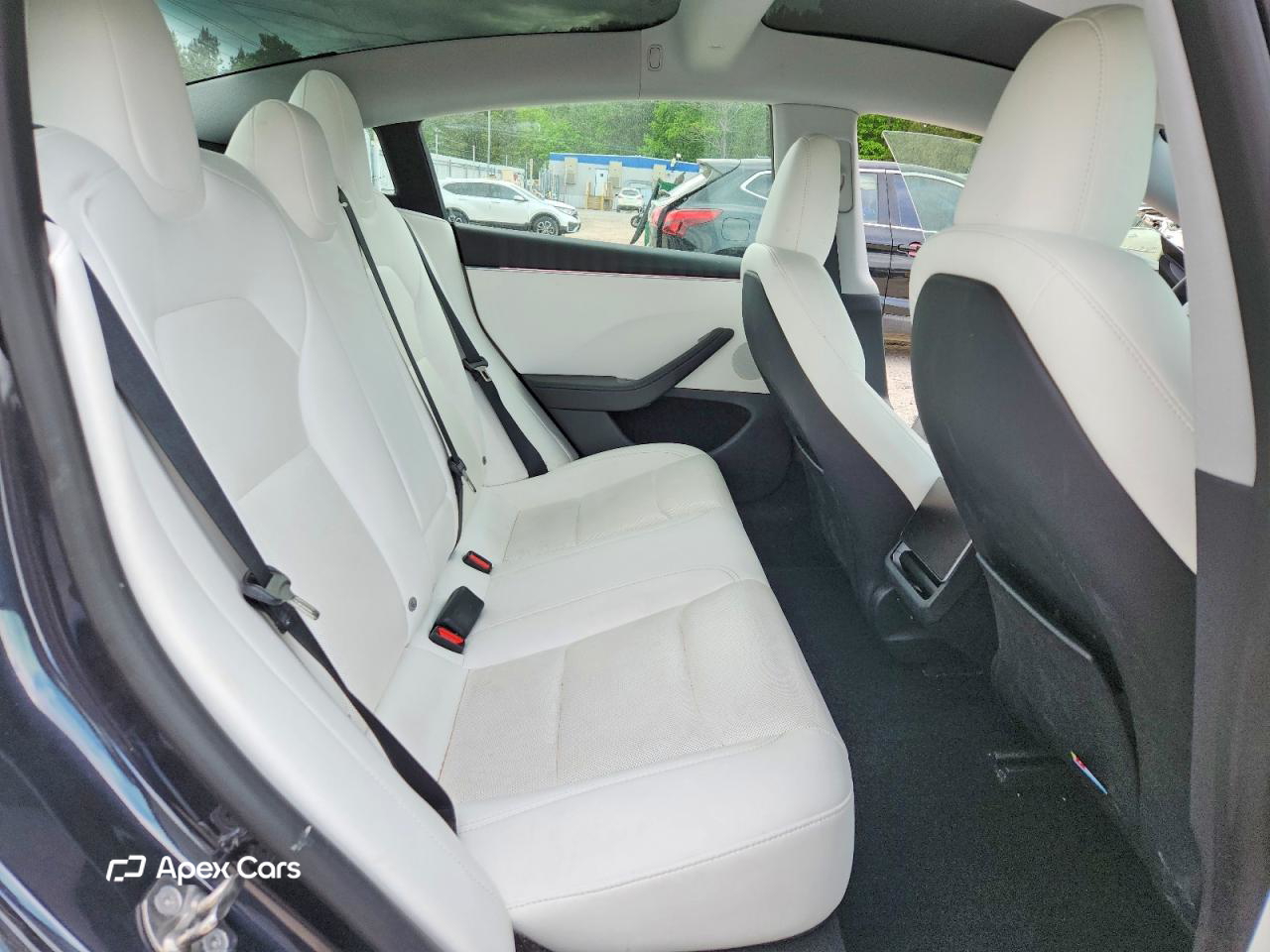 Tesla Model 3 2024
