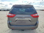 Toyota Sienna 2015