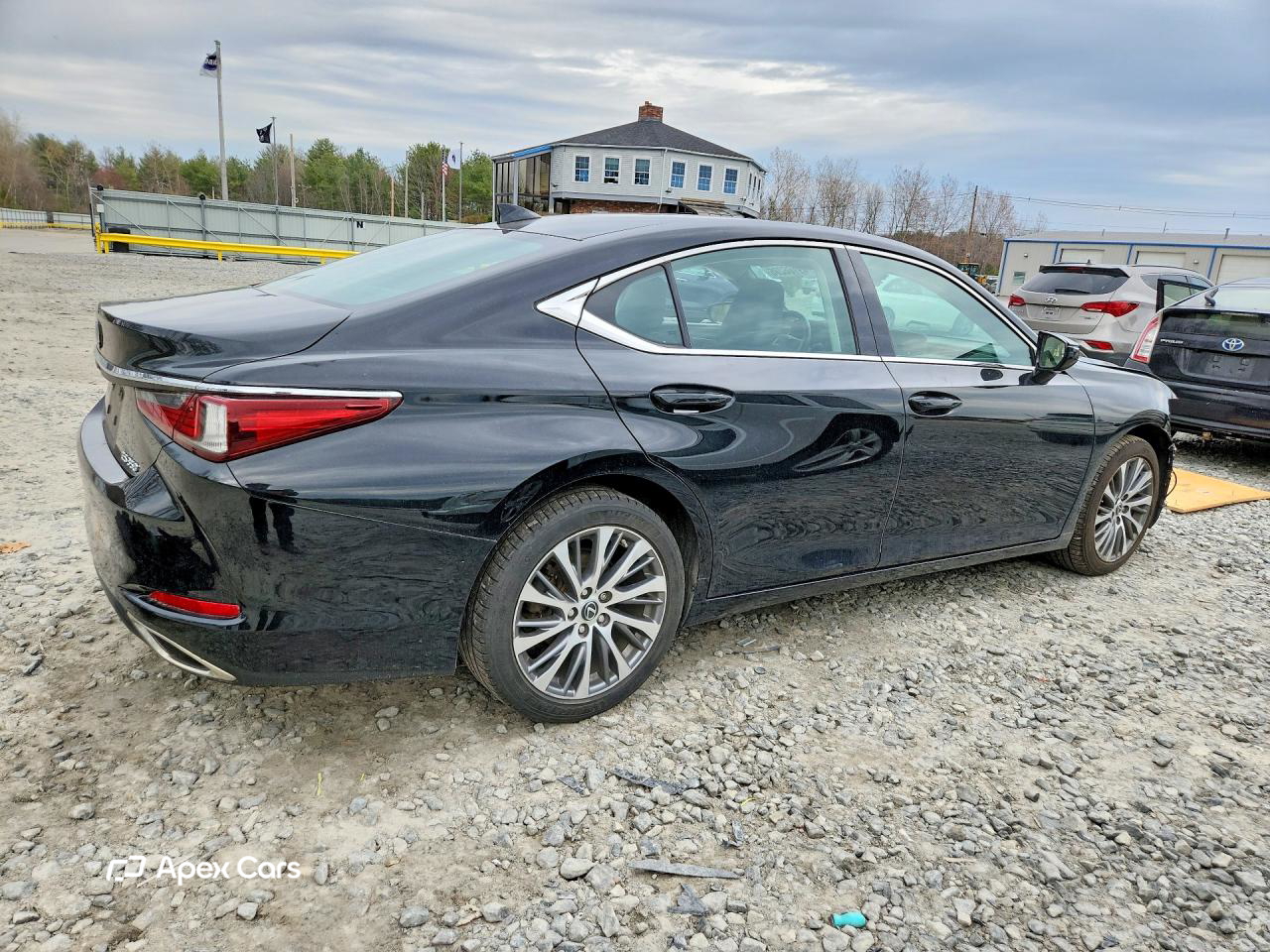 Lexus ES 2019