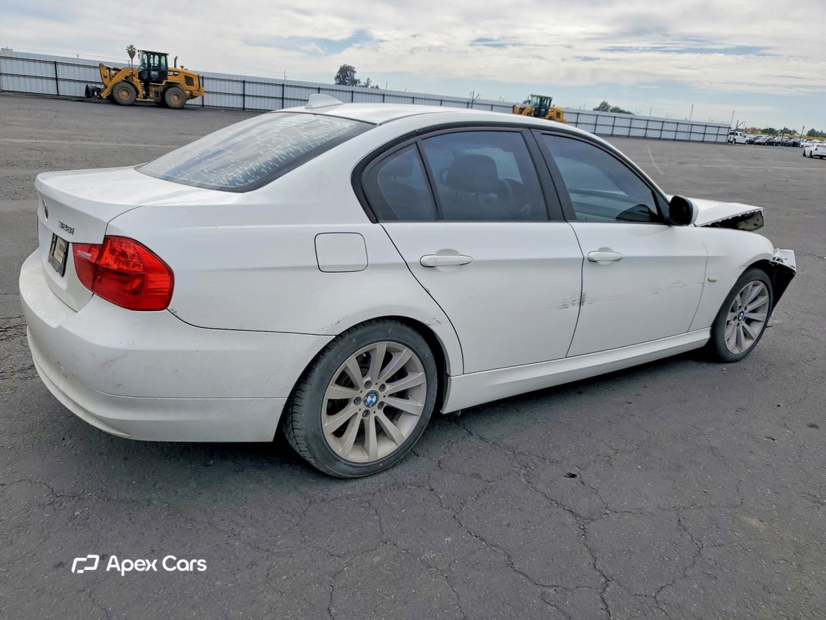 BMW Series 3 2011