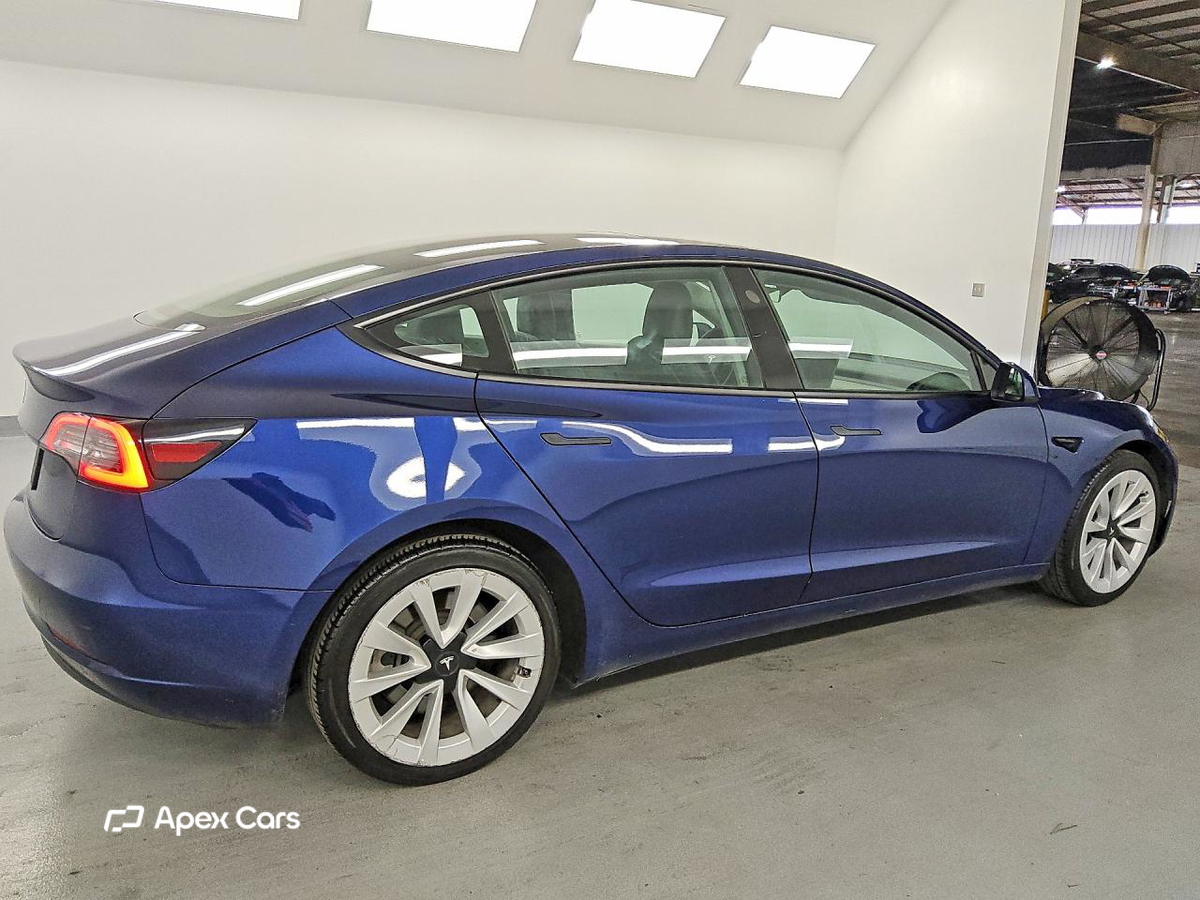 Tesla Model 3 2022