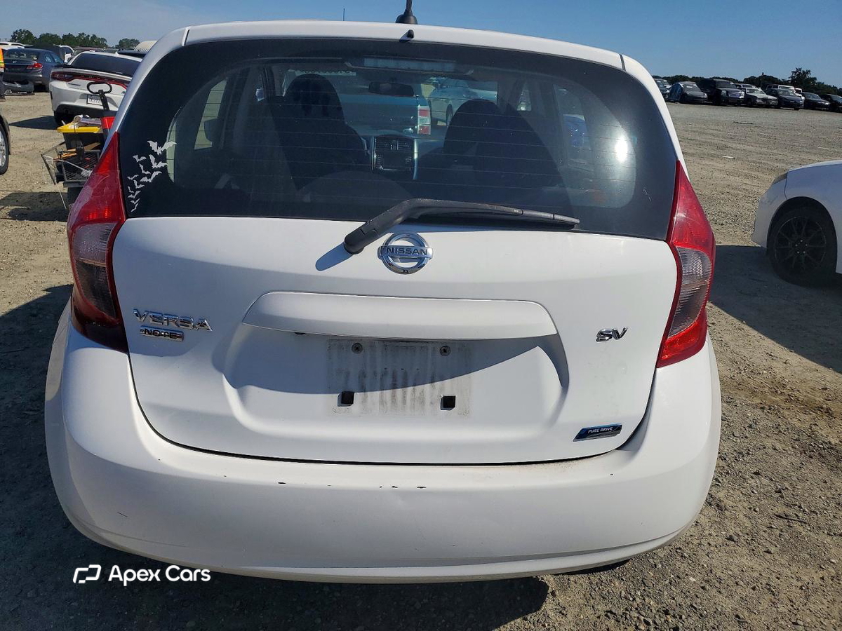 Nissan Versa 2016