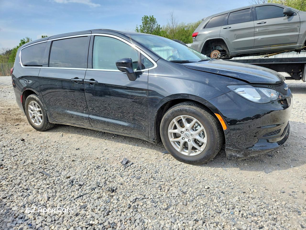 Chrysler Voyager 2024