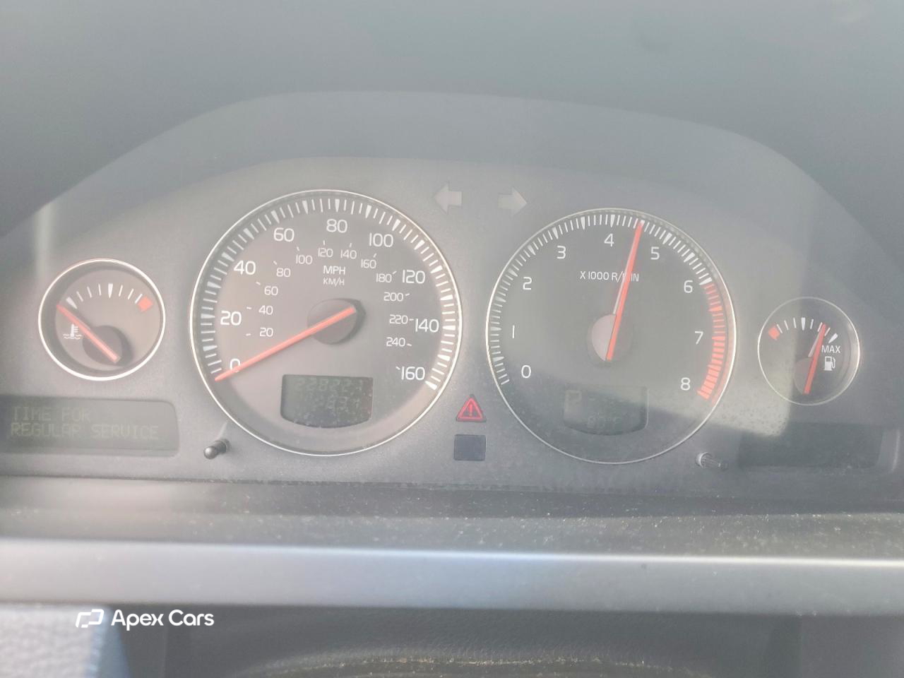 Volvo XC90 2004