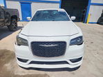 Chrysler 300 2017