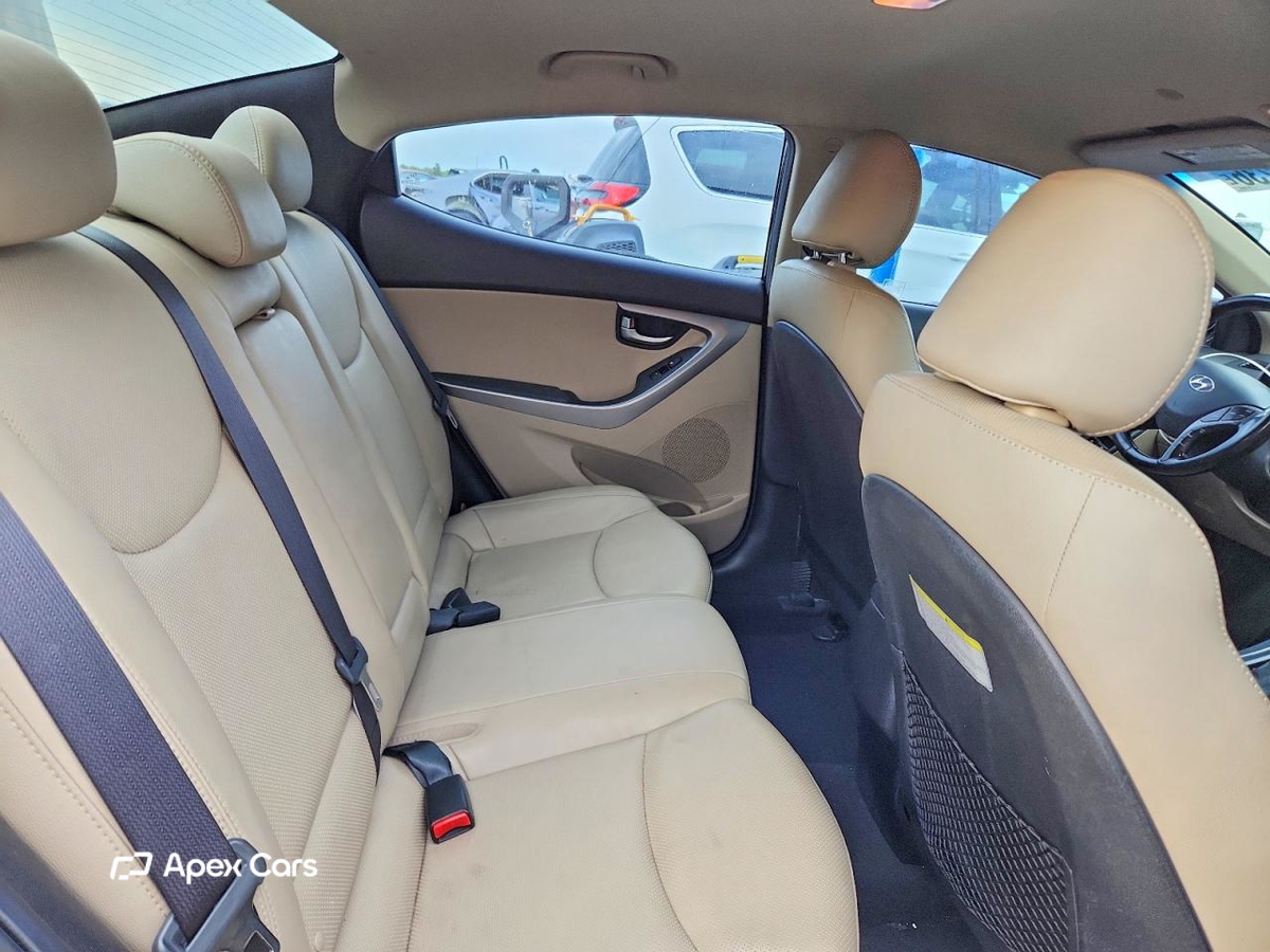 Hyundai Elantra 2014