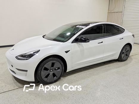 Tesla Model 3 2021 - Image 1 of 13