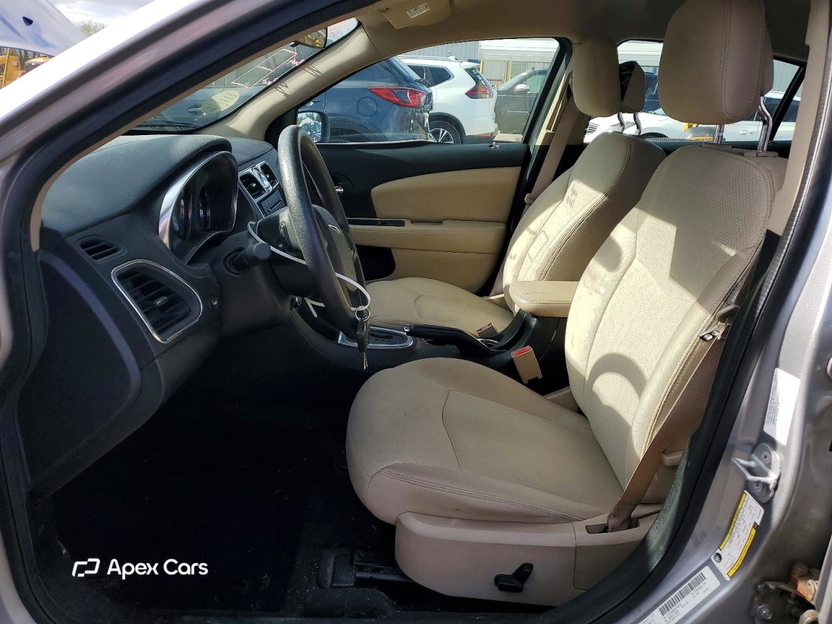 Chrysler 200 2013