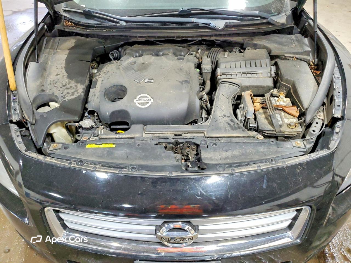 Nissan Maxima 2012