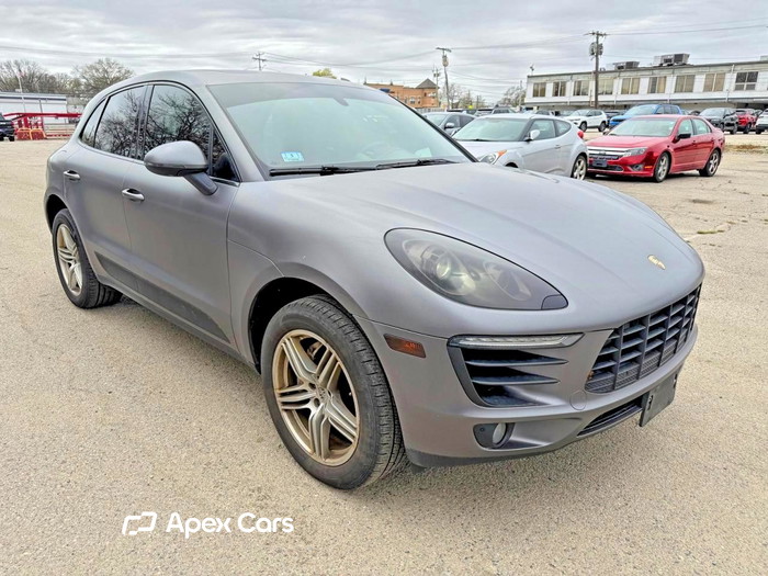 2016 Porsche Macan - Image 1 of 5
