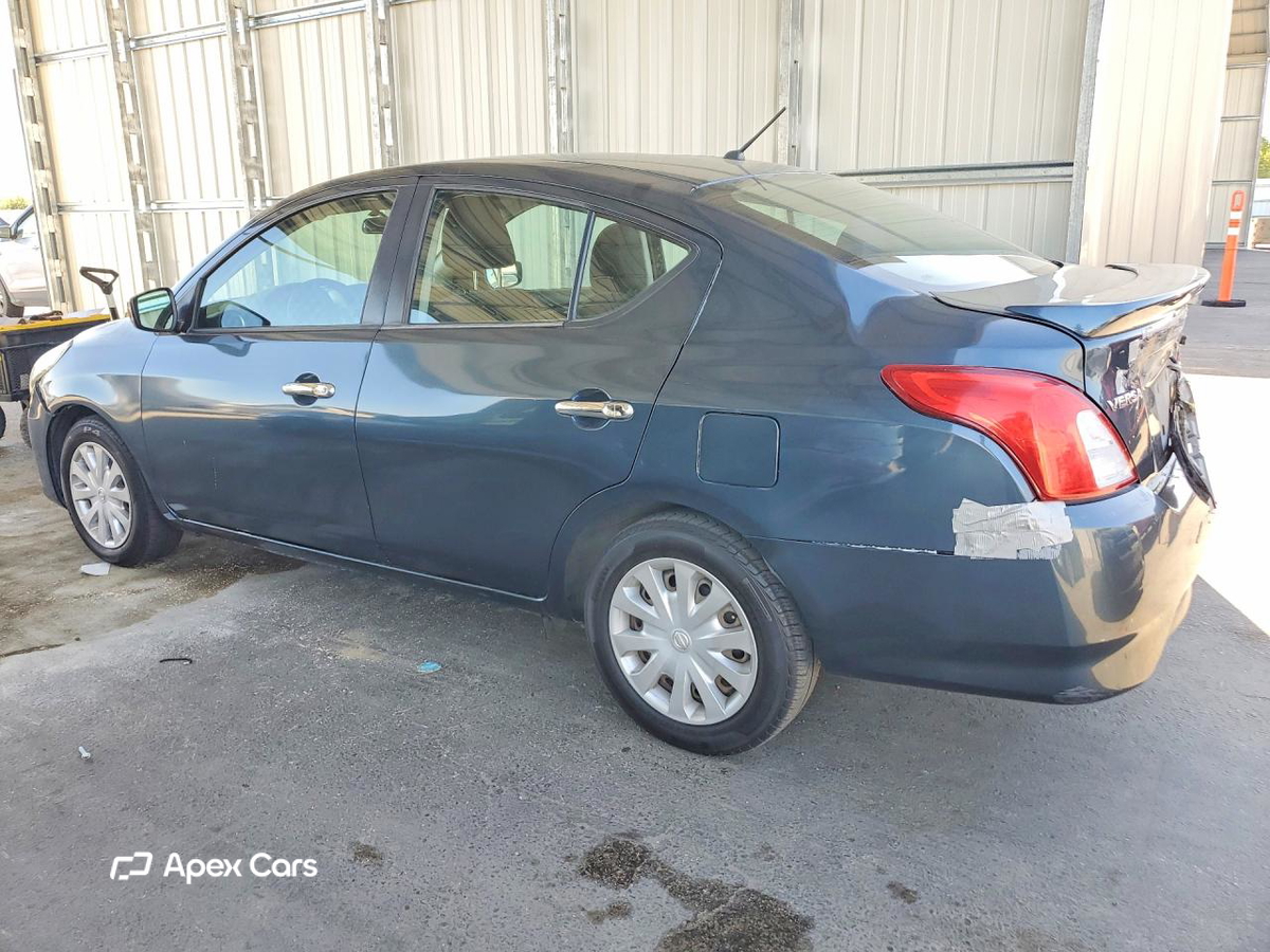 Nissan Versa 2016