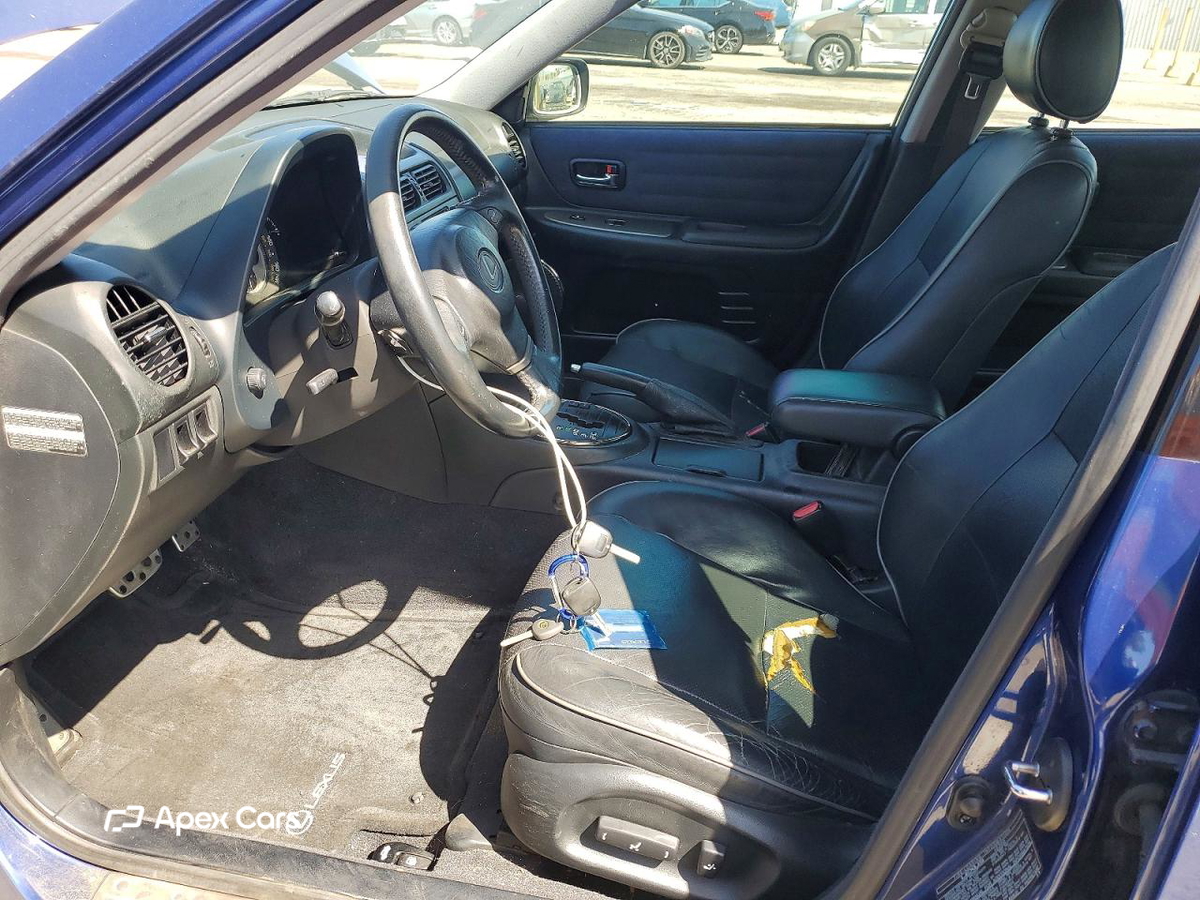 Lexus IS 2003