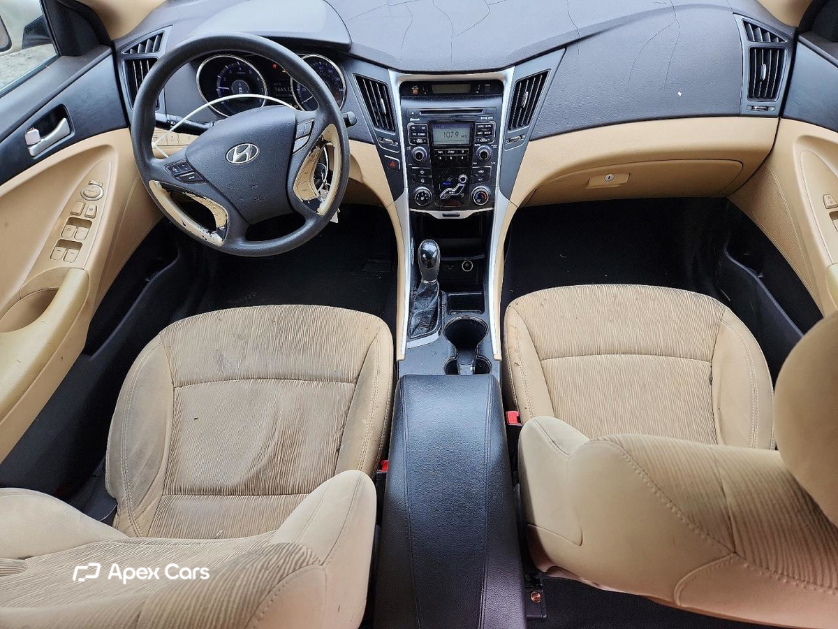 Hyundai Sonata 2011