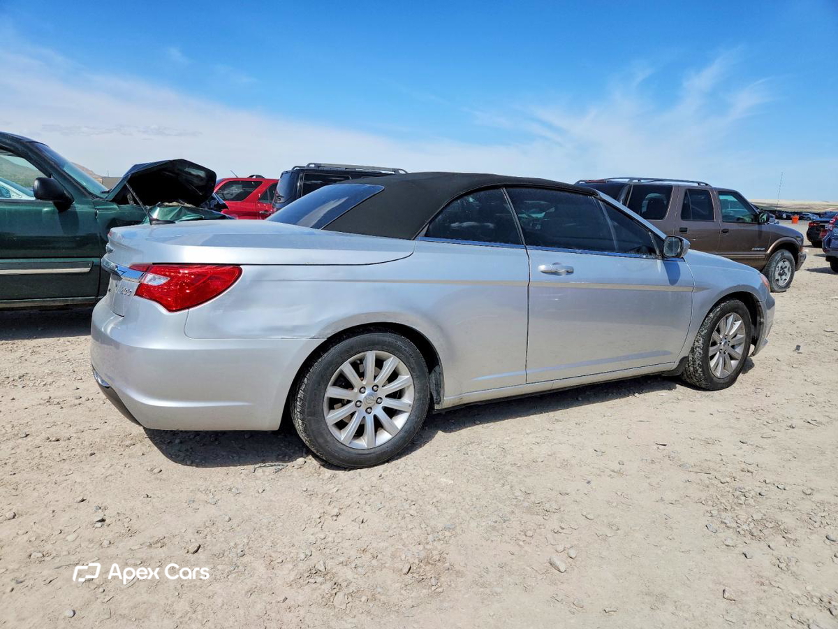 Chrysler 200 2012