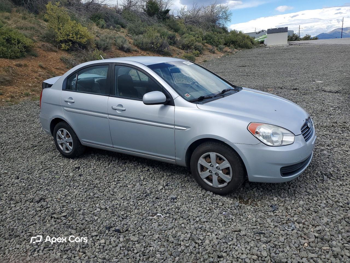 Hyundai Accent 2011