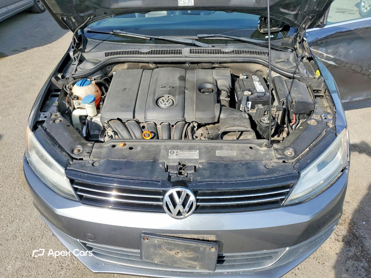 Volkswagen Jetta 2013
