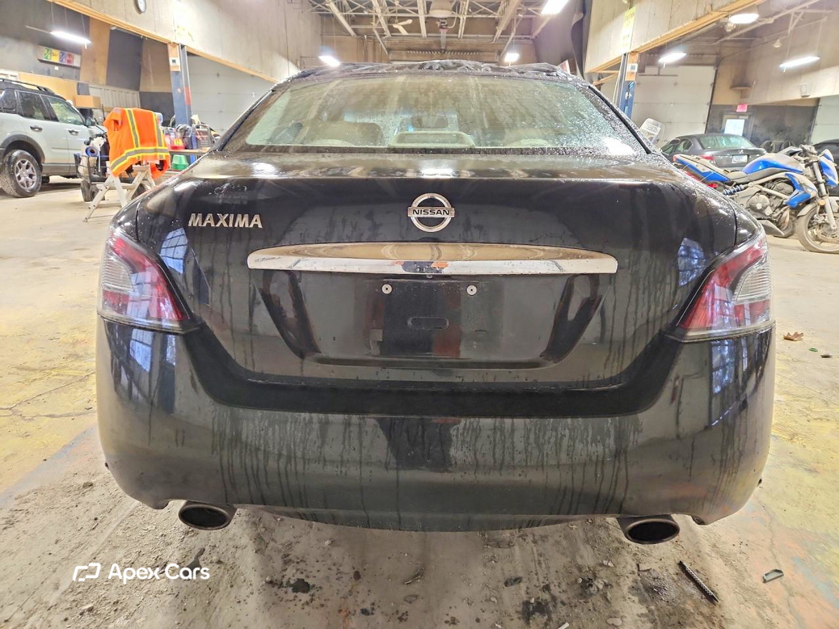 Nissan Maxima 2012