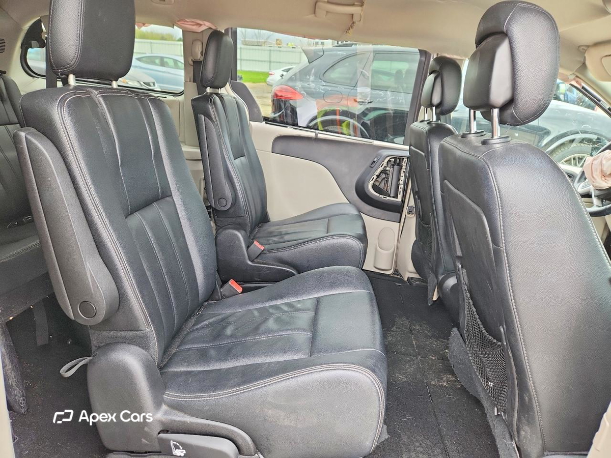 Chrysler Voyager 2016