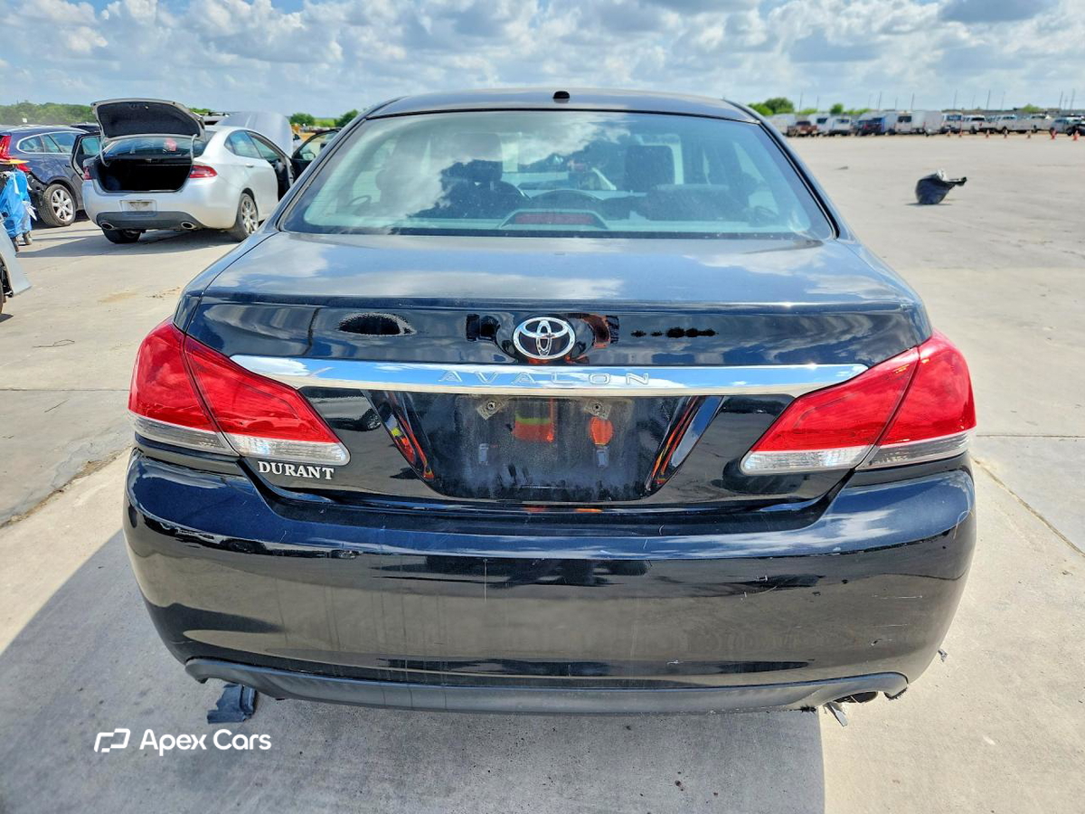 Toyota Avalon 2012