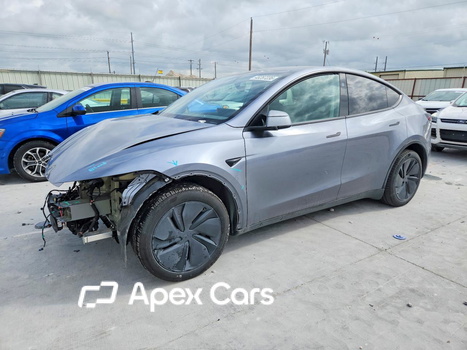 Tesla Model Y 2026 - Image 1 of 14