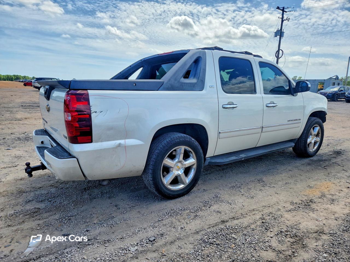 Chevrolet Avalanche 2011