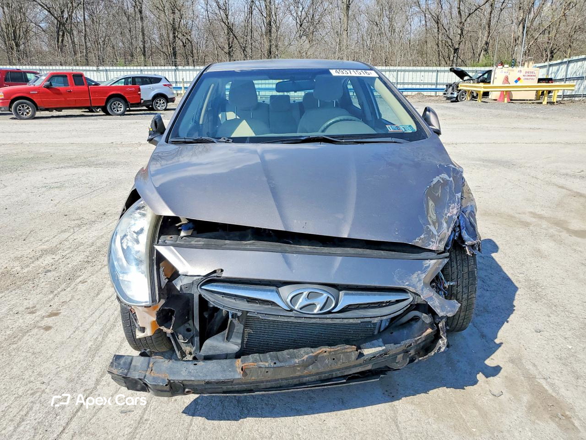 Hyundai Accent 2012