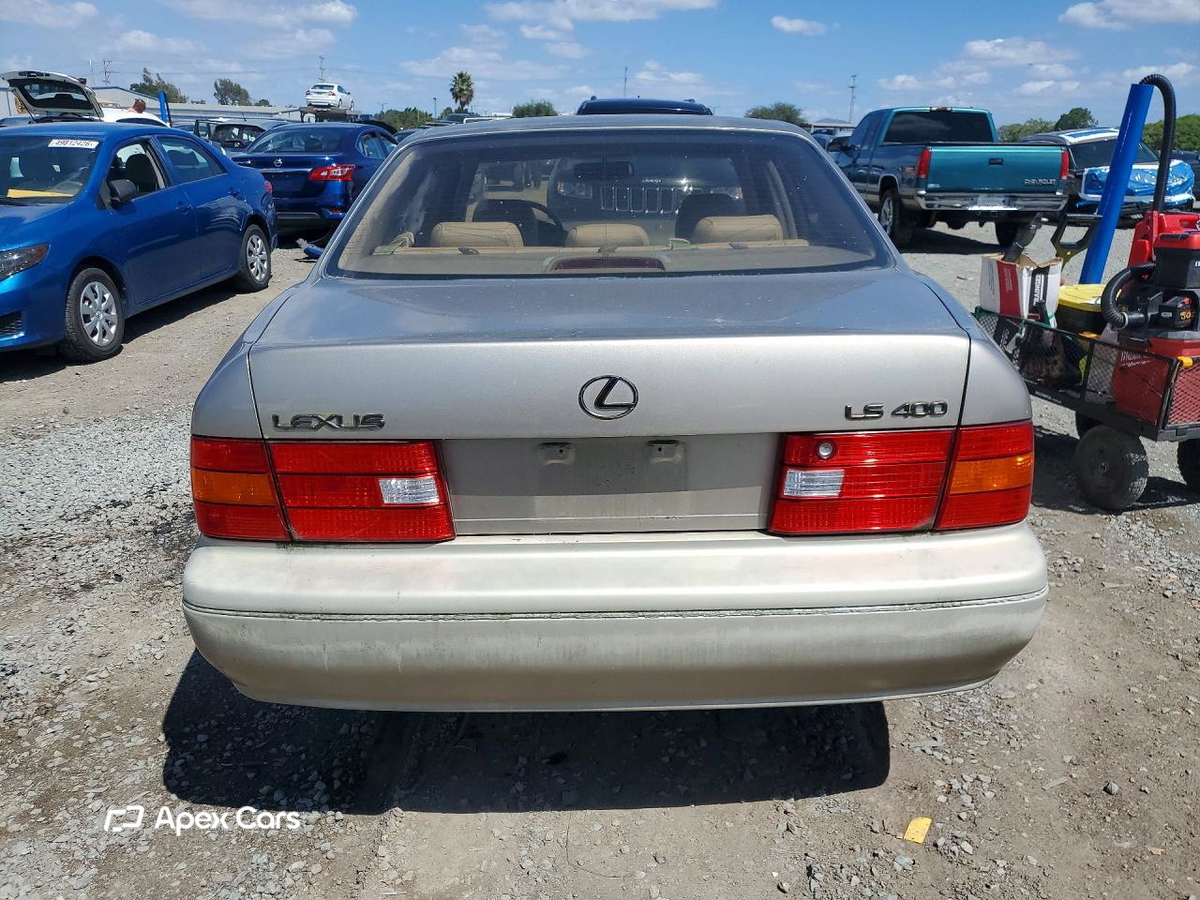 Lexus LS 2000