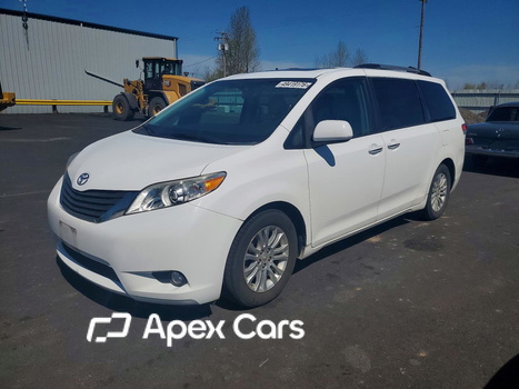 Toyota Sienna 2011 - Image 1 of 13
