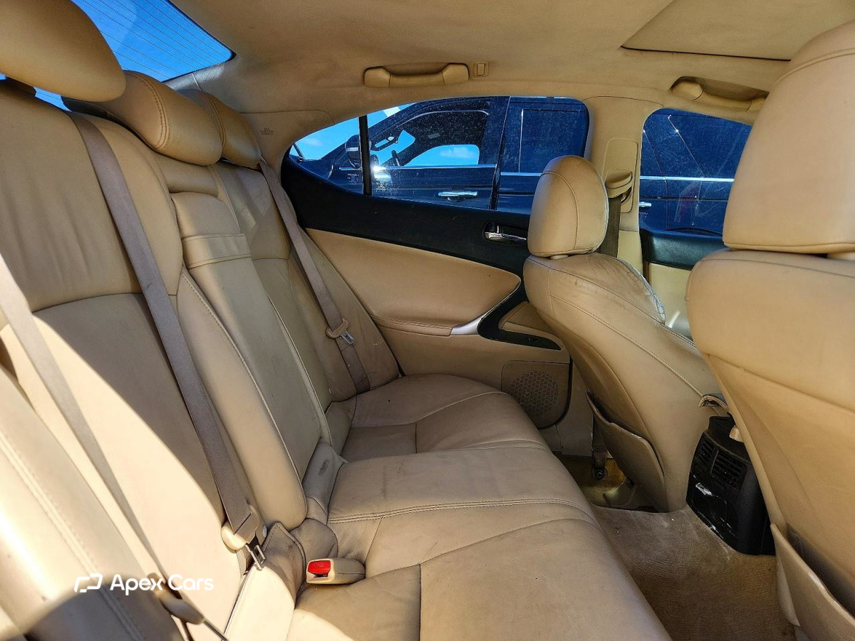 Lexus IS 2006
