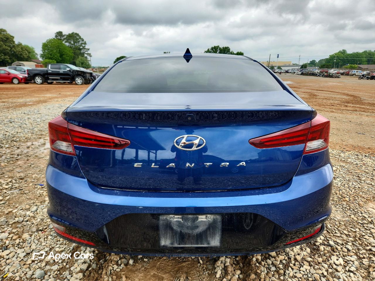 Hyundai Elantra 2020