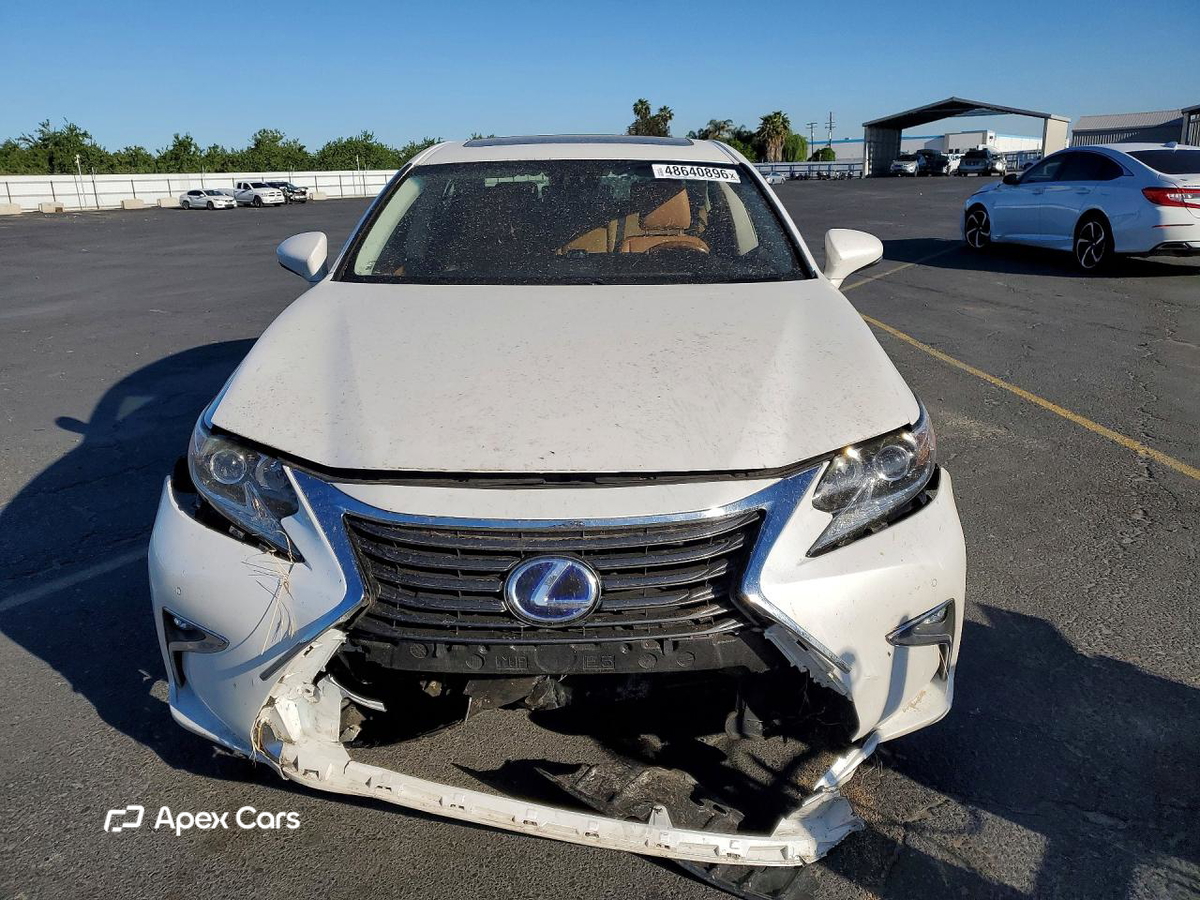 Lexus ES 2016