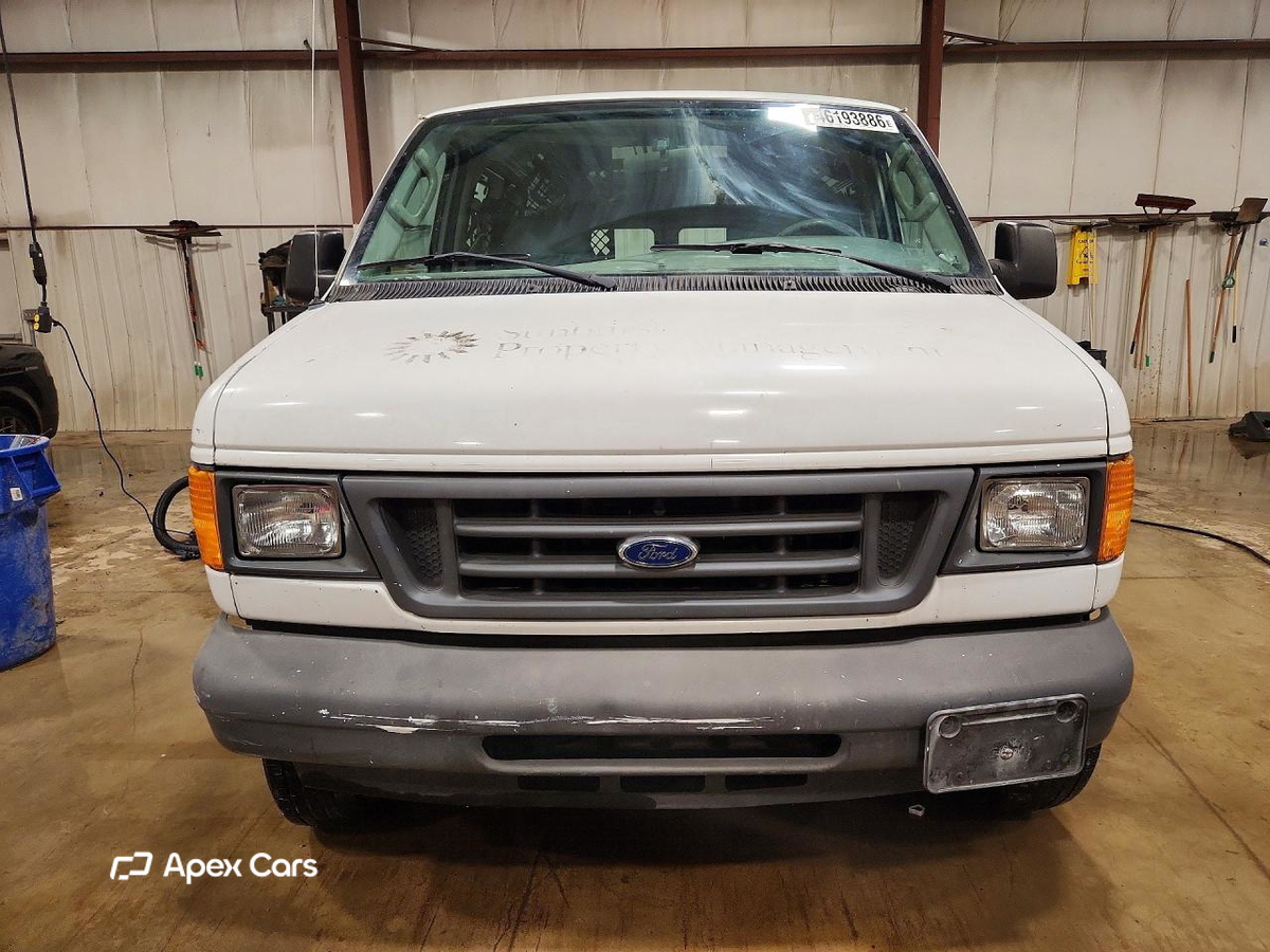 Ford Econoline 2005