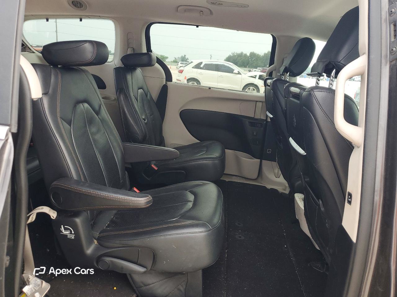 Chrysler Pacifica 2017