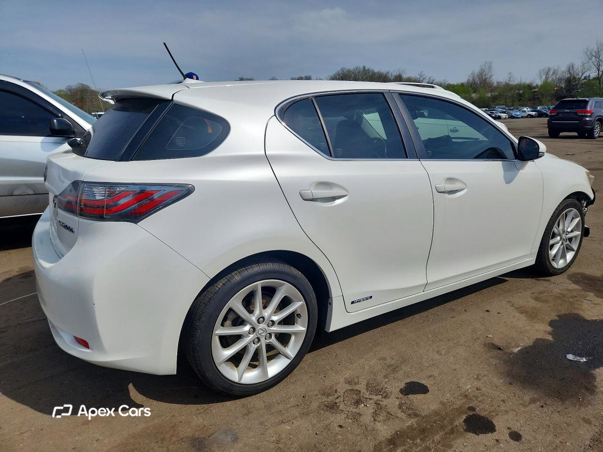 Lexus CT 2013
