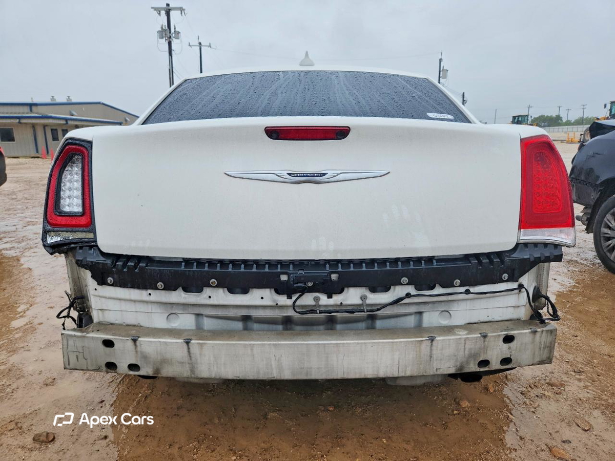 Chrysler 300 2016