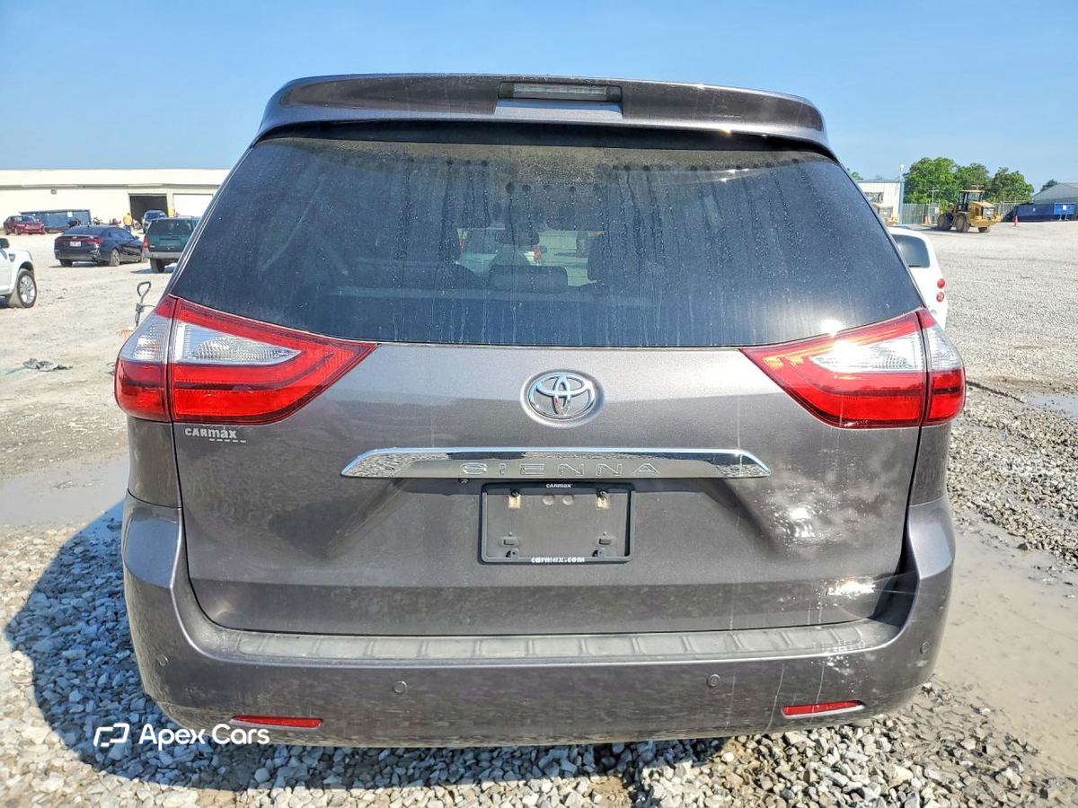 Toyota Sienna 2017