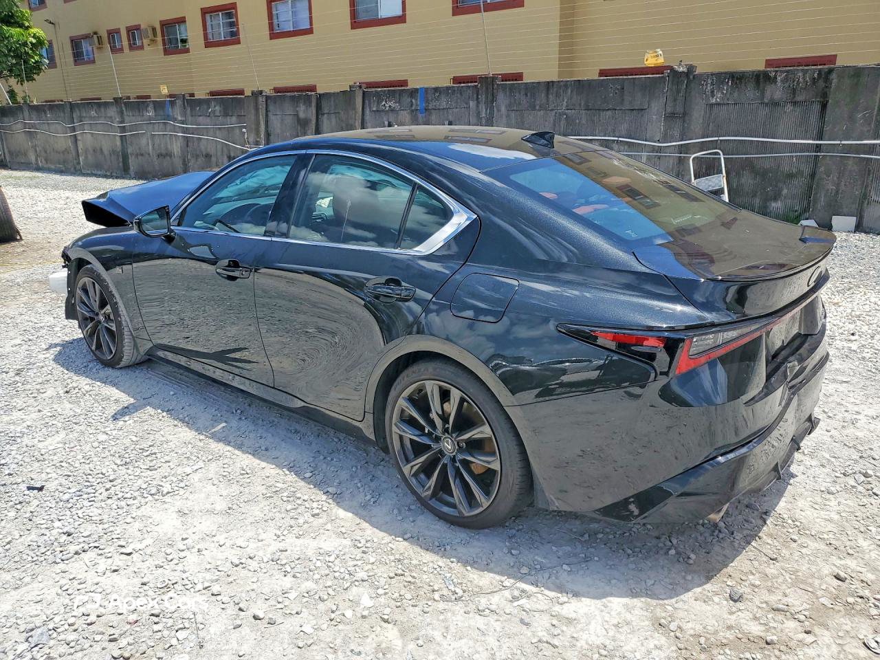 Lexus IS 2025