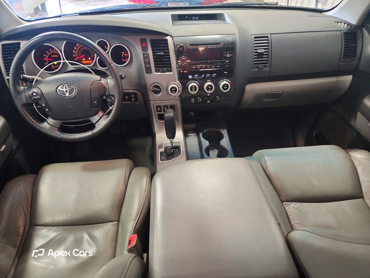Toyota Sequoia 2012