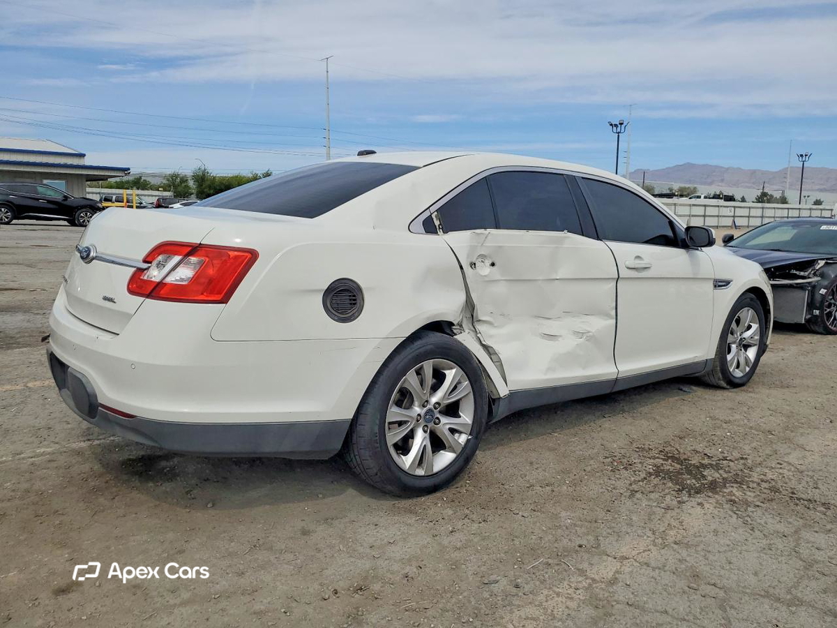 Ford Taurus 2011