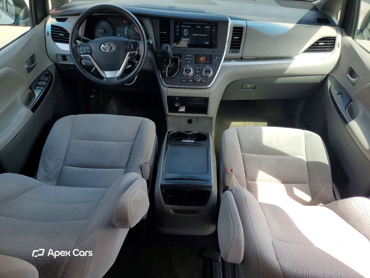 Toyota Sienna 2015