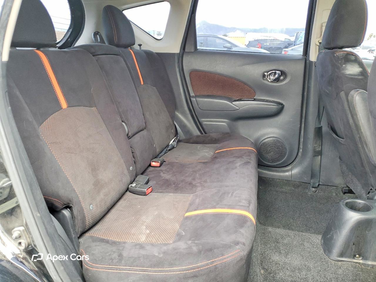 Nissan Versa 2015