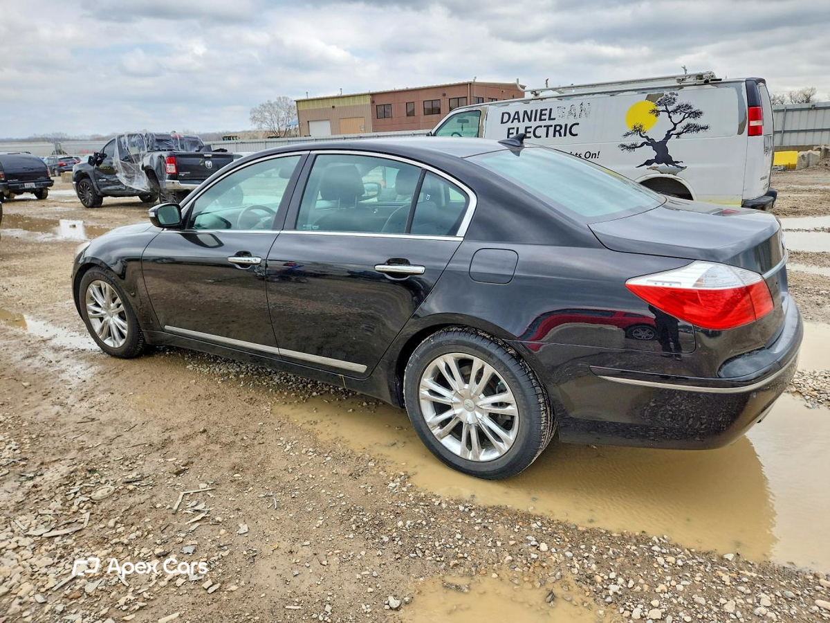Hyundai Genesis 2011