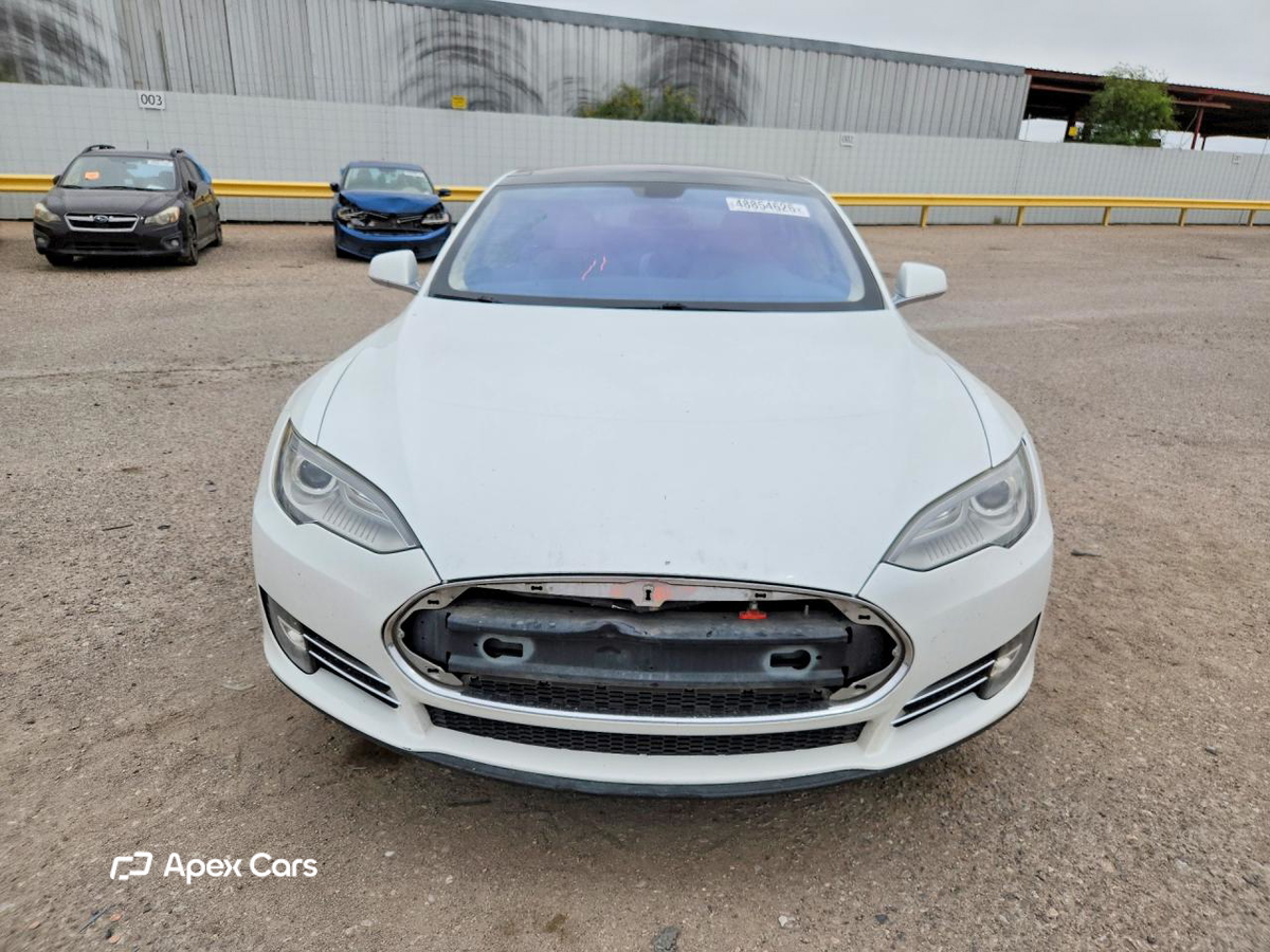 Tesla Model S 2013