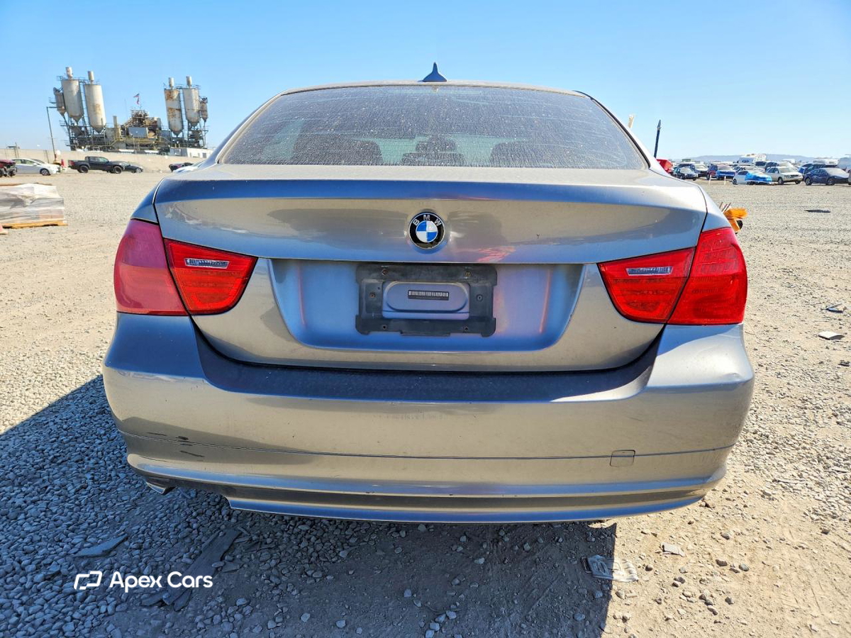 BMW Series 3 2010