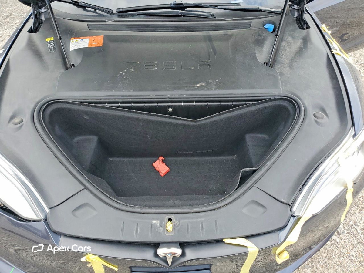 Tesla Model S 2018